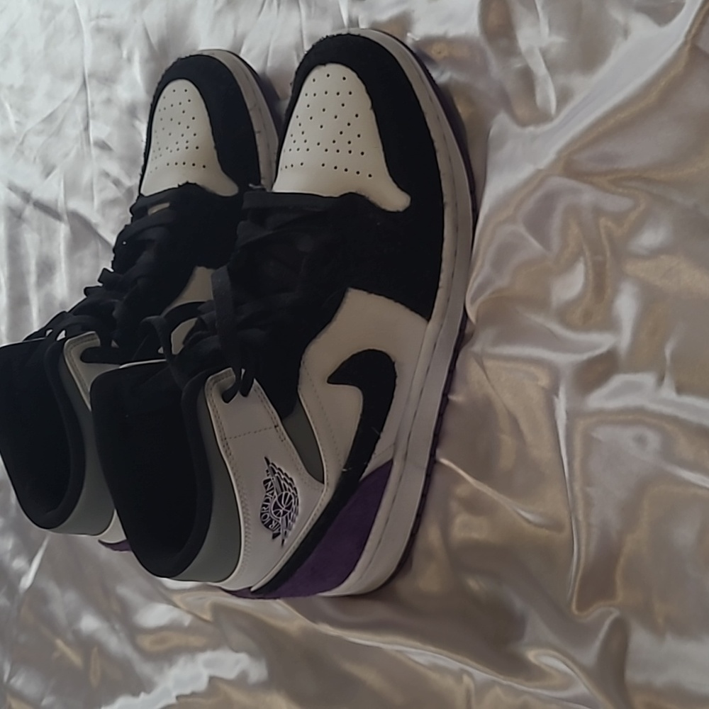 Air Jordan 1 mid SE 'Varsity Purple'